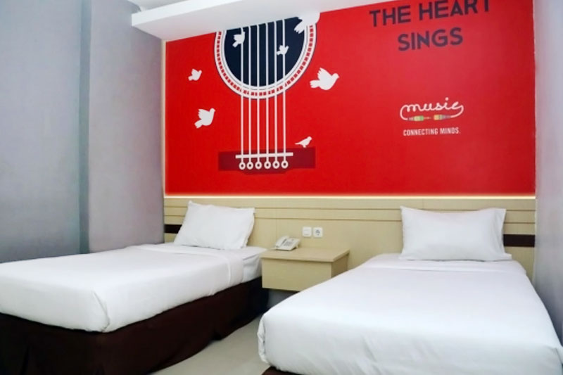 Hotel Berbintang Terjangkau Nyaman Sidoarjo Front One inn Twin room