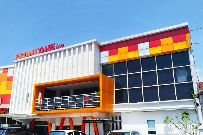 Hotel Berbintang Terjangkau Nyaman Sidoarjo Front One