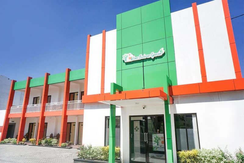 Hotel Reddoorz Berbintang Terjangkau Nyaman dan higienis sidoarjo